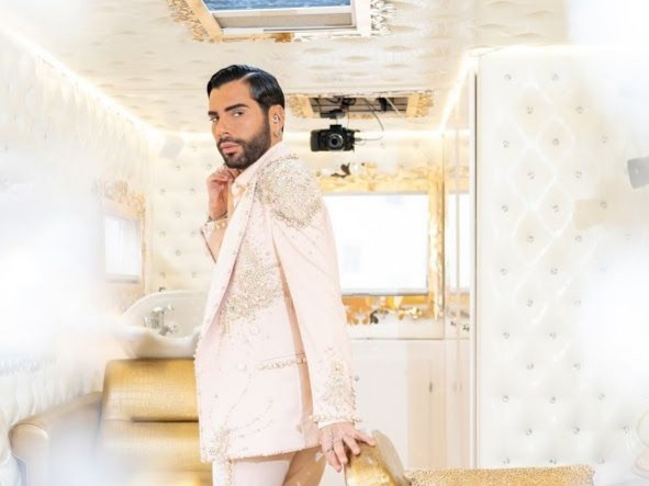 Federico Beauty Bus