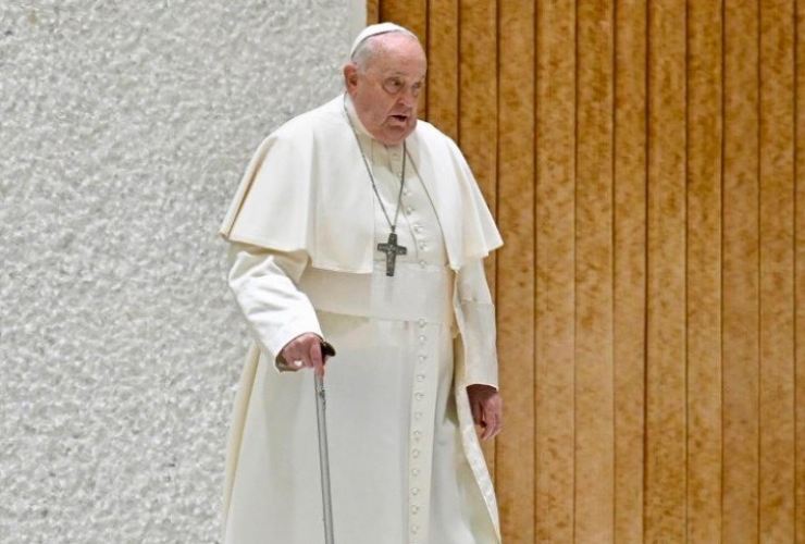 Cambio programmazione Rai funerale papa