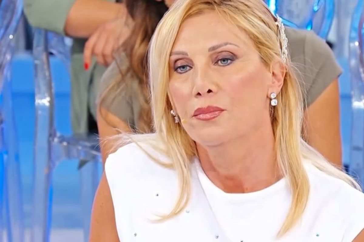uomini e donne bacio sabrina guido