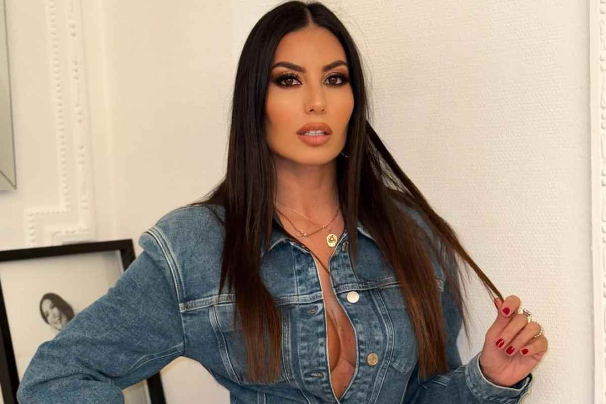 Elisabetta Gregoraci: età, dove vive, studi, ex Briatore, figlio Nathan. Tutto sulla conduttrice di Audiscion