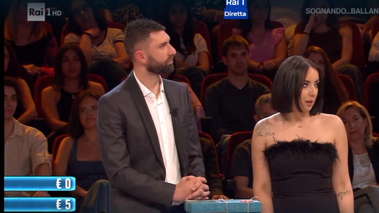 Marianita e Ciro accettano l'assegno TVBLOG