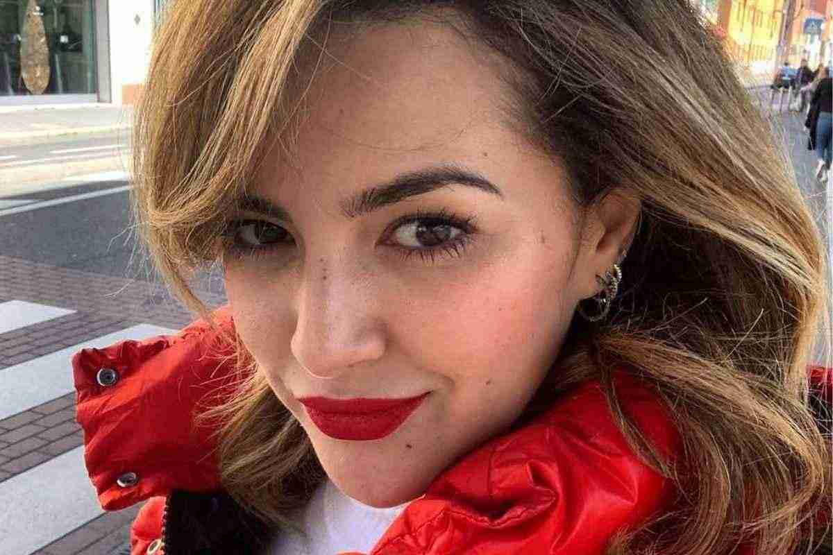 Rajae Bezzaz: età, laurea, compagno, Striscia La Notizia. Carriera e vita privata