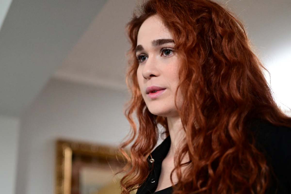 selin aggredisce ipek