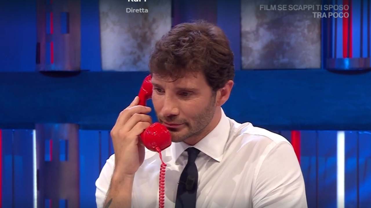 Stefano De Martino non va in onda