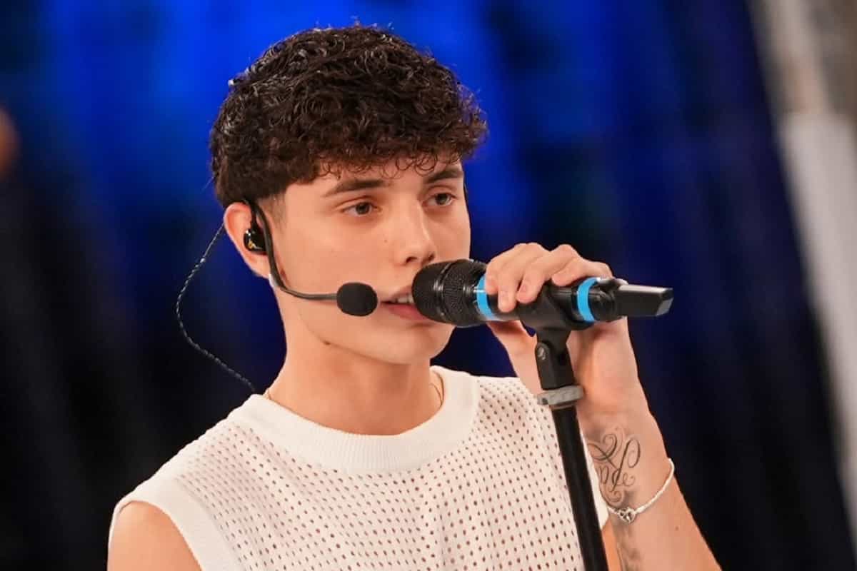 chi è riccardo stimolo di amici 25