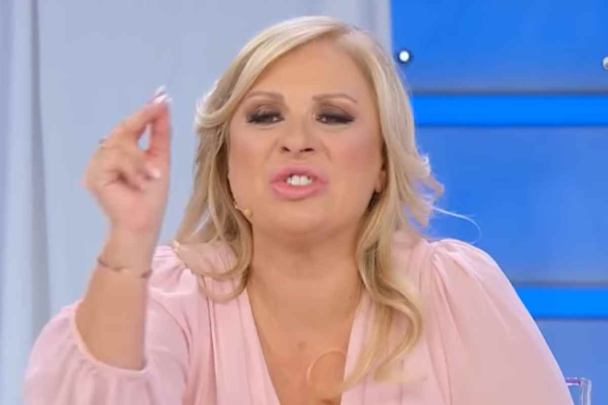 cosa ha fatto tina cipollari uomini e donne
