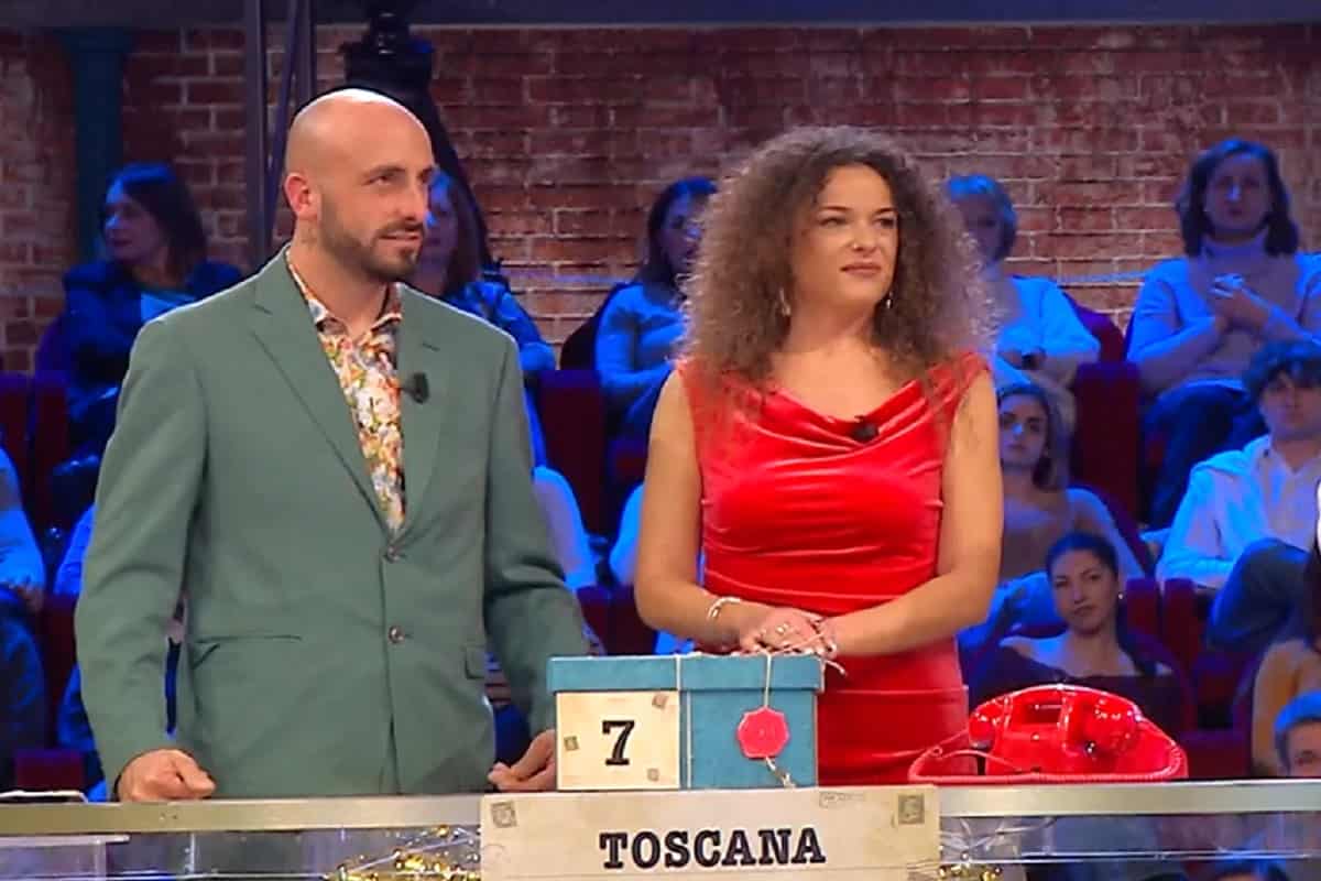 affari tuoi quanto hanno vinto stasera 17 dicembre 2025
