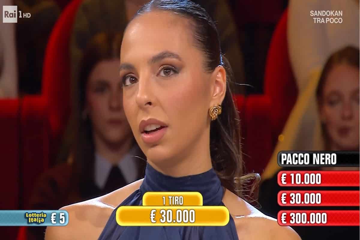 affari tuoi quanto hanno vinto stasera 15 dicembre 2025