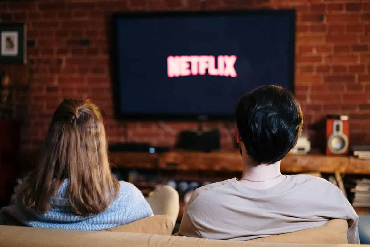 netflix cancella una funzione per la trasmissione tv