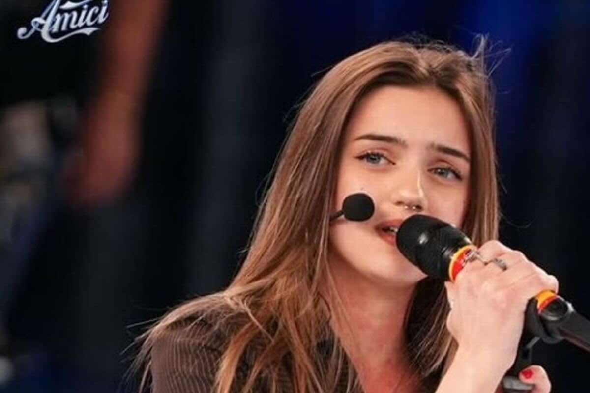 anna pettinelli elimina flavia