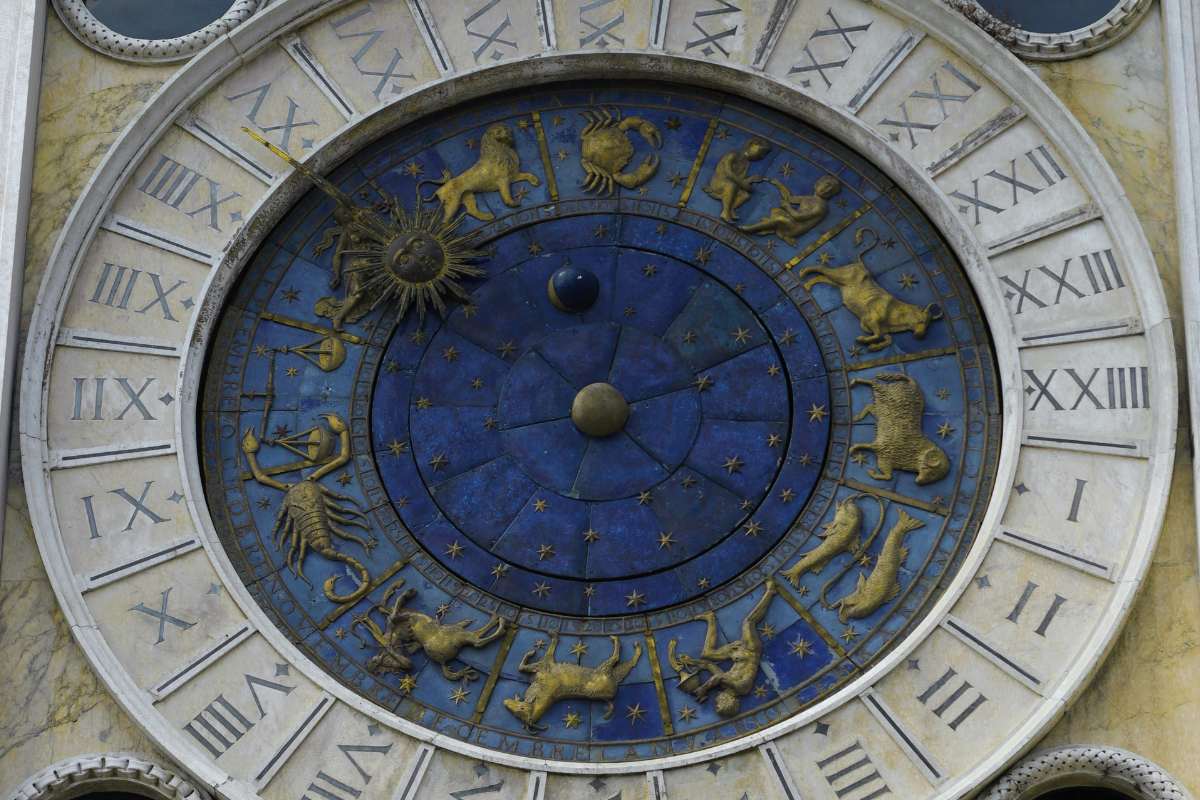 Oroscopo, cambi di rotta per tre segni