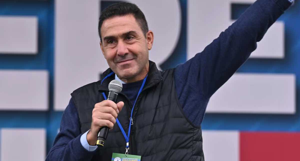 Lega Roberto Vannacci lascia il partito