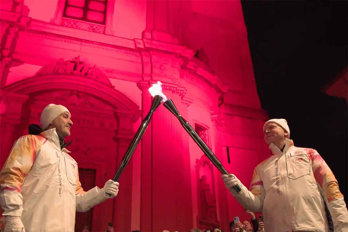 Olimpiadi, fiaccola