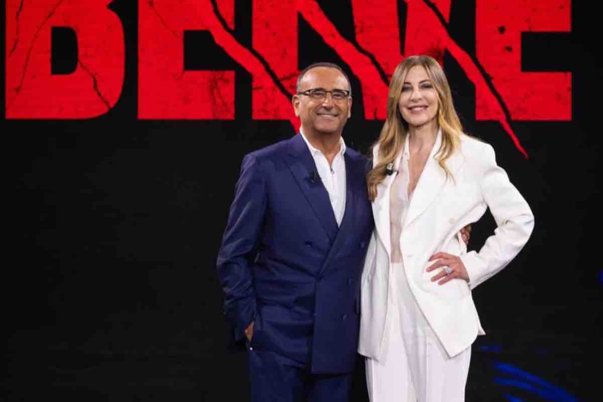 Carlo Conti e Francesca Fagnani durante la puntata di Belve