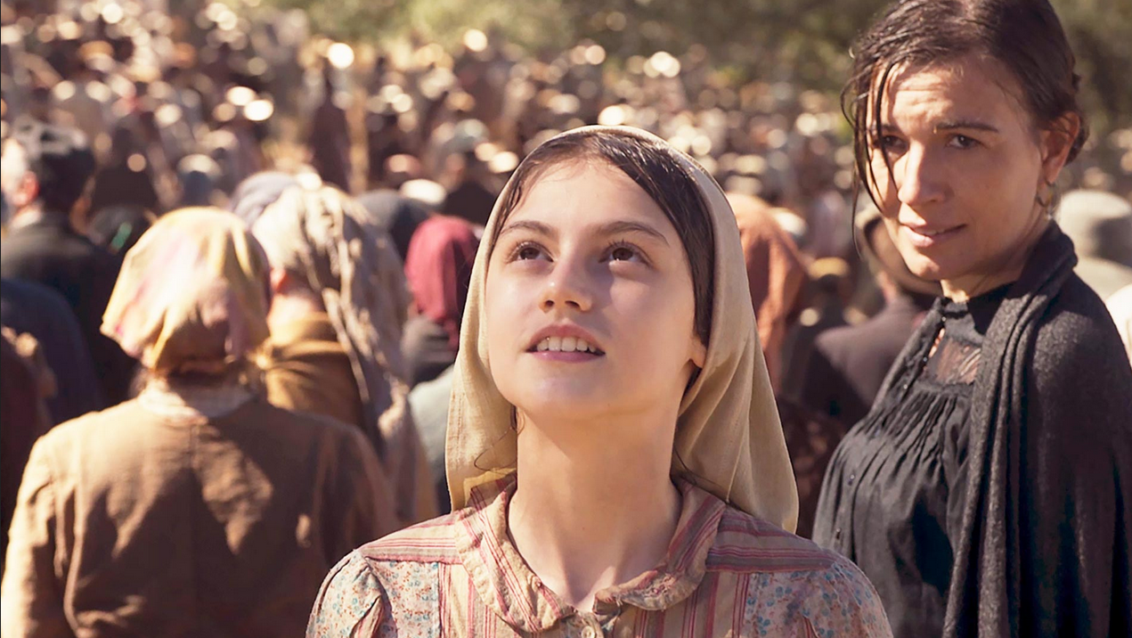 Rai 1 stasera propone "Fatima", dramma biografico religioso del 2020 diretto da Marco Pontecorvo e interpretato da Joaquim de Almeida, Goran Višnjić, Sônia Braga: e Harvey Keitel.