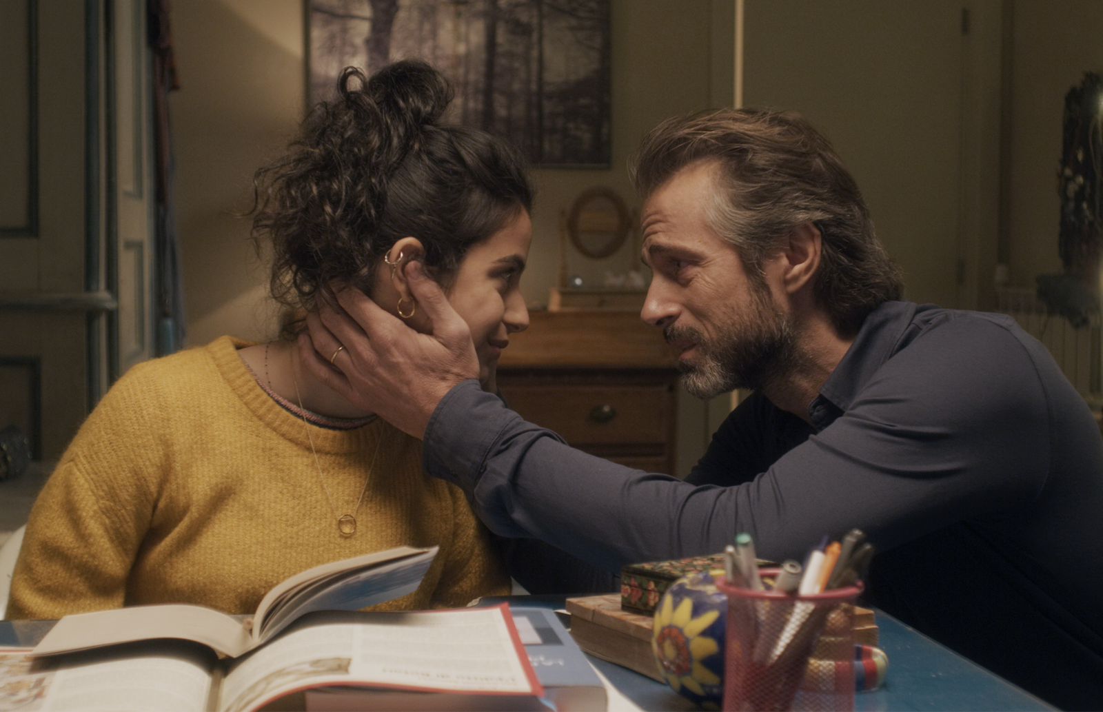 Su Rai 1 "Cosa sarà", film del 2020 di Francesco Bruni (Scialla!) con Kim Rossi Stuart, Lorenza Indovina, Barbara Ronchi e Ninni Bruschetta.
