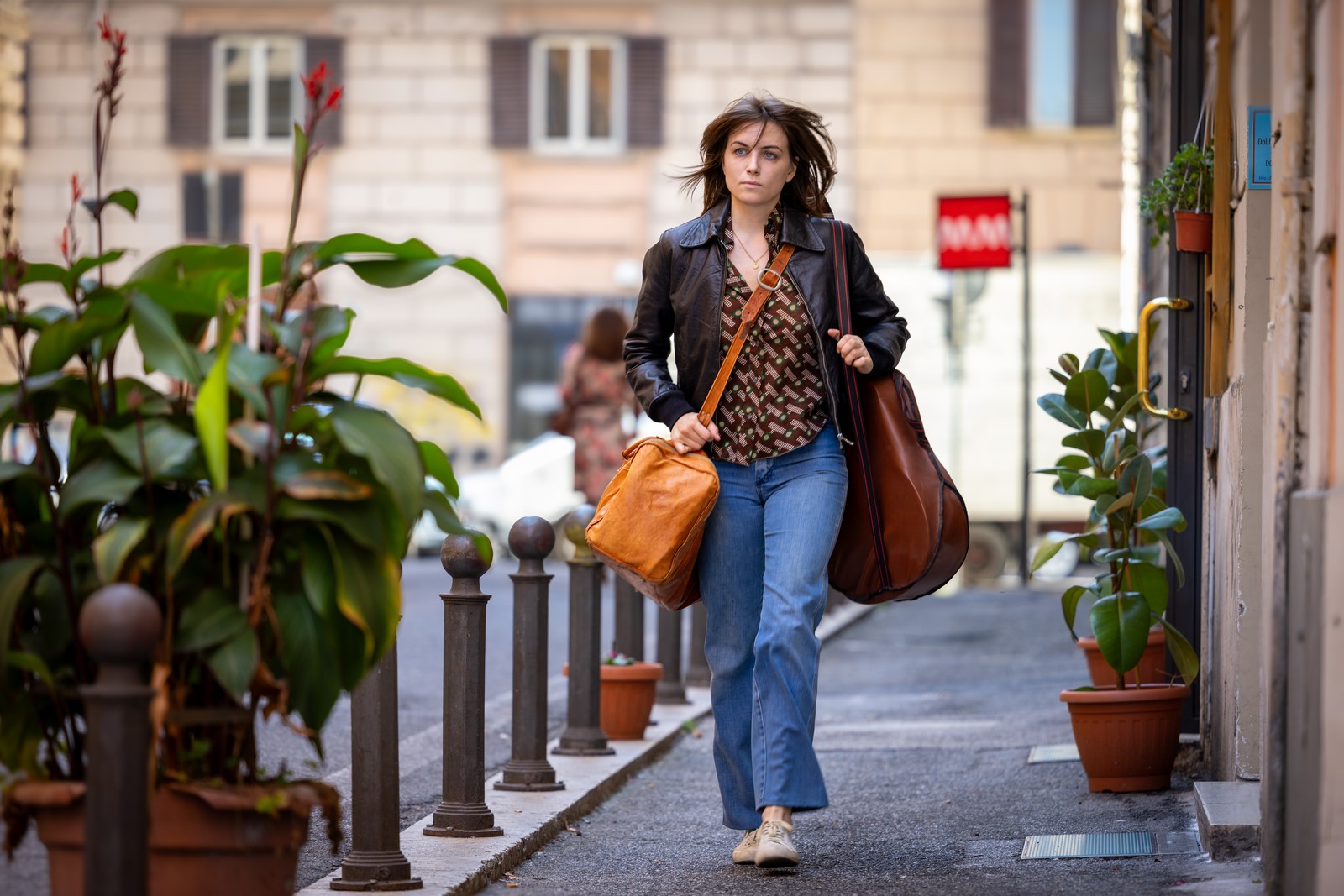 La recensione di "Sei nell'anima", il film biografico di Netflix diretto da Cinzia TH Torrini con Letizia Toni nei panni della cantautrice e rocker toscana Gianna Nannini.