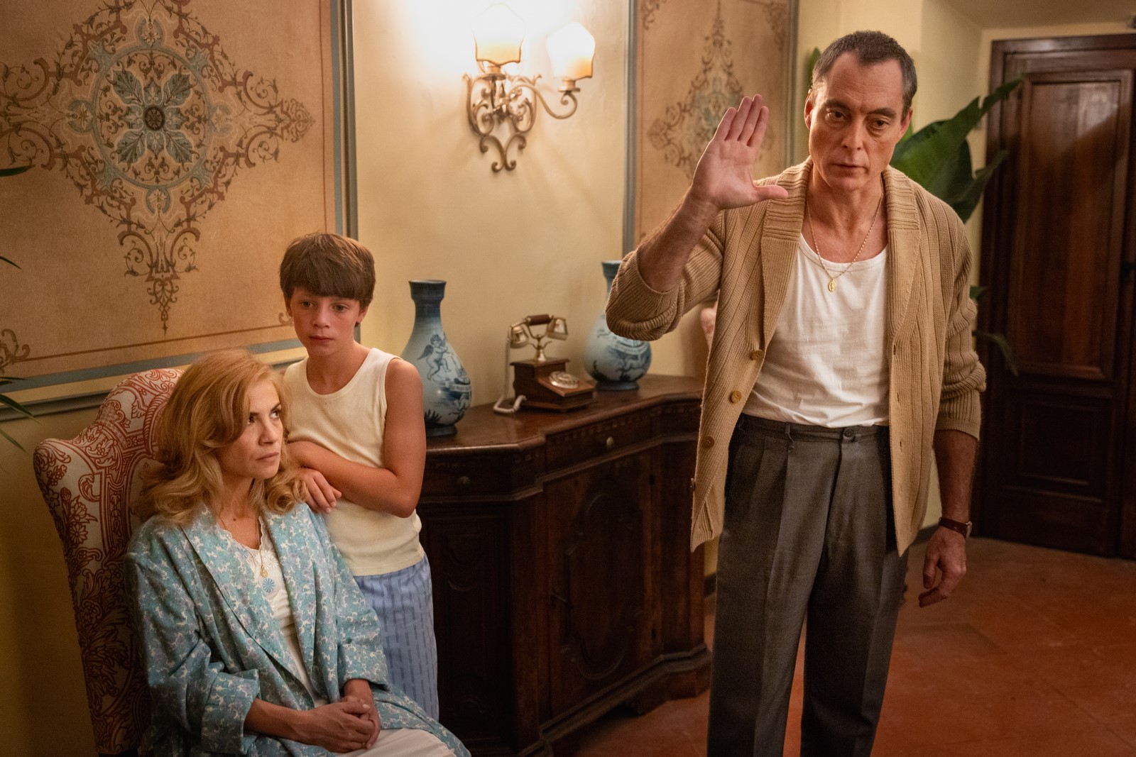 La recensione di "Sei nell'anima", il film biografico di Netflix diretto da Cinzia TH Torrini con Letizia Toni nei panni della cantautrice e rocker toscana Gianna Nannini.