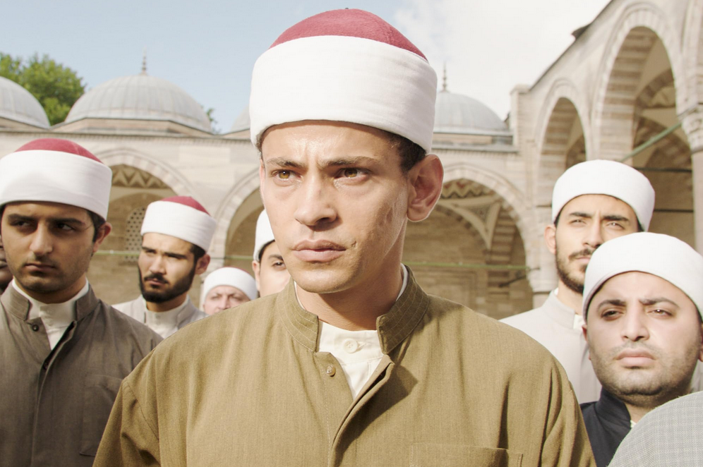 Rai 4 stasera propone "La Cospirazione del Cairo", thriller politico di produzione svedese diretto da Tarik Saleh (Omicidio al Cairo) e interpretato da Tawfiq Barhum, Fares Fares, Mohammad Bakri, Makram Khoury.