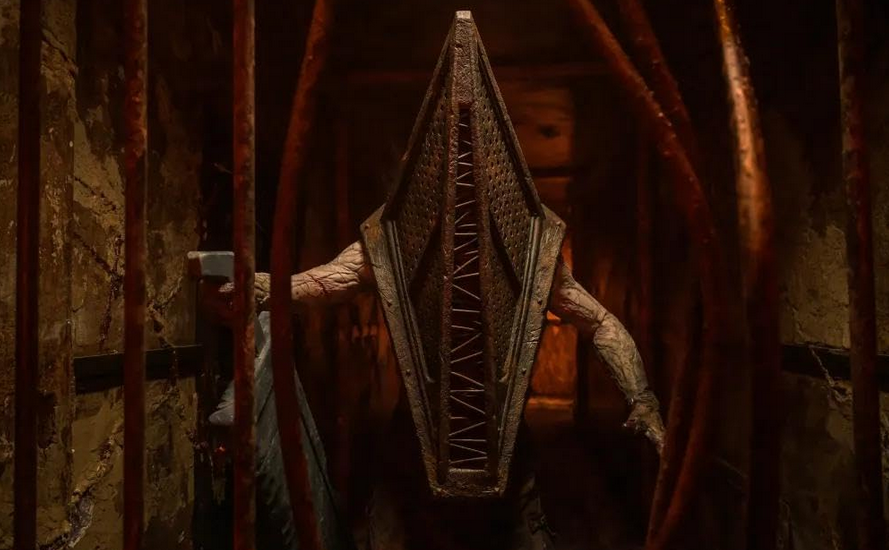 Il regista Christophe Gans torna al franchise basato sui videogiochi survival-horror di Konami con un terzo film-live-action dal titolo Return to Silent Hill.