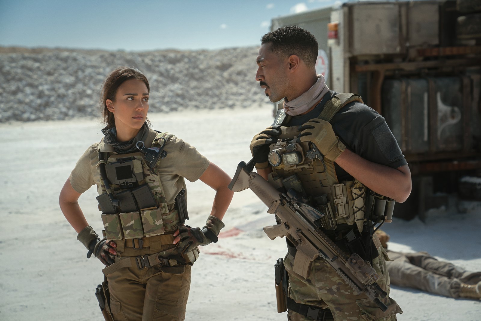 Leggi la recensione di Cineblog di "Trigger Warning", il thriller d'azione con una brutale Jessica Alba e uno spietato Michael Anthony Hall diretti dalla regista indonesiana Mouly Surya.