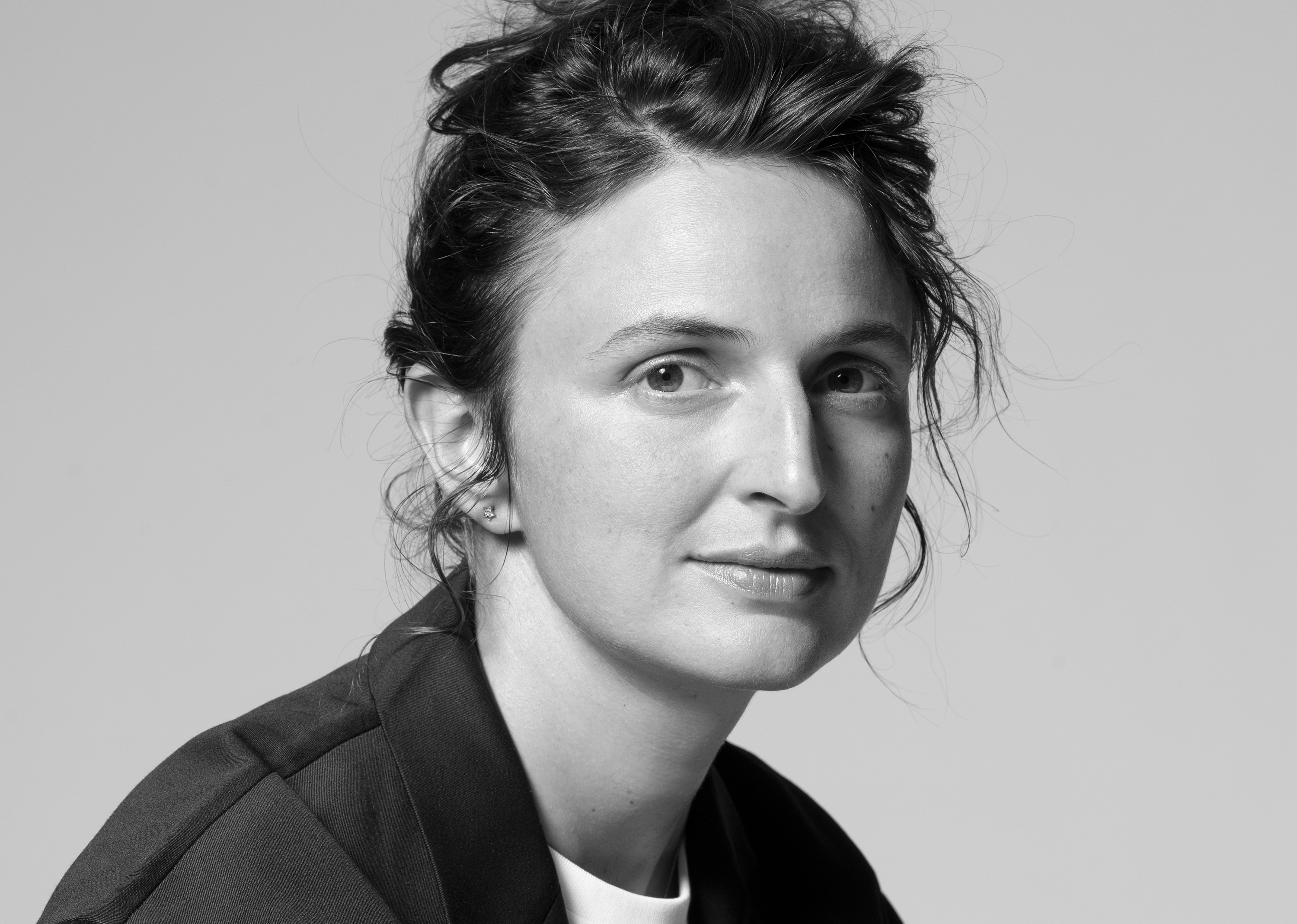 A Venezia 81 la 21a edizione delle Giornate degli Autori conferisce alla regista Alice Rohrwacher il Premio alla Carriera SIAE Andrea Purgatori.