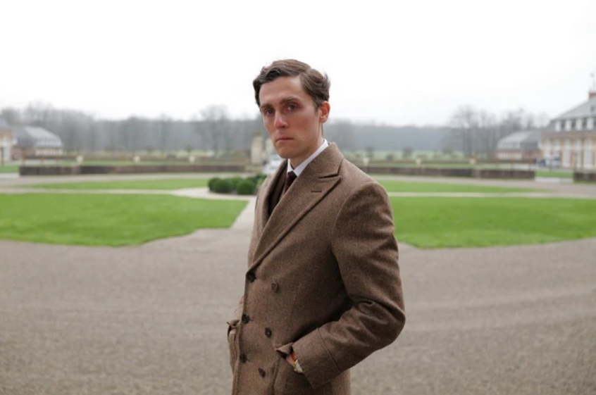 Su Rai Tre Spencer, il film biografico del regista Pablo Larrain con la candidata all'Oscar Kristen Stewart nei panni della Principessa Diana.