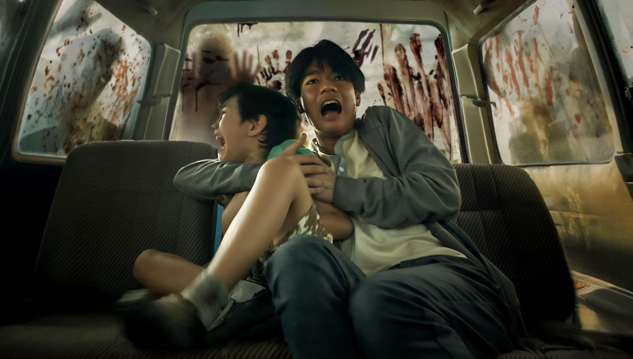 Recensione del dramma horror con zombie "Outside" di Netflix, diretto dal regista filippino Carlo Ledesman con Sid Lucero, Beauty Gonzalez, Marco Masa e Aiden Patdu.