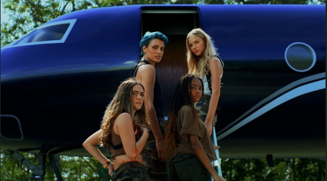 Recensione e tutto quello che c'è da sapere su "Sheroes", il film action di Netflix tutto al femminile con Isabelle Fuhrman, Sasha Luss, Wallis Day e Skai Jackson.