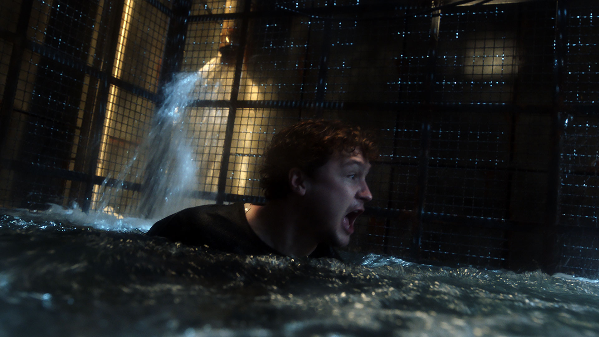 Su Rai 4 il survival-thriller Escape Room 2 – Gioco Mortale (Escape Room 2 – Tournament of Champions) di Adam Robitel con Taylor Russell, Logan Miller, Deborah Ann Woll e Isabelle Fuhrman.