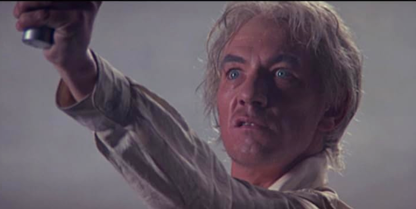 Trailer 4K, recensione e tutto quello che c'è da sapere su La fortezza (The Keep), il fantasy horror del 1983 di Michael Mann con Scott Glenn, Gabriel Byrne, Ian McKellen e Jürgen Prochnow