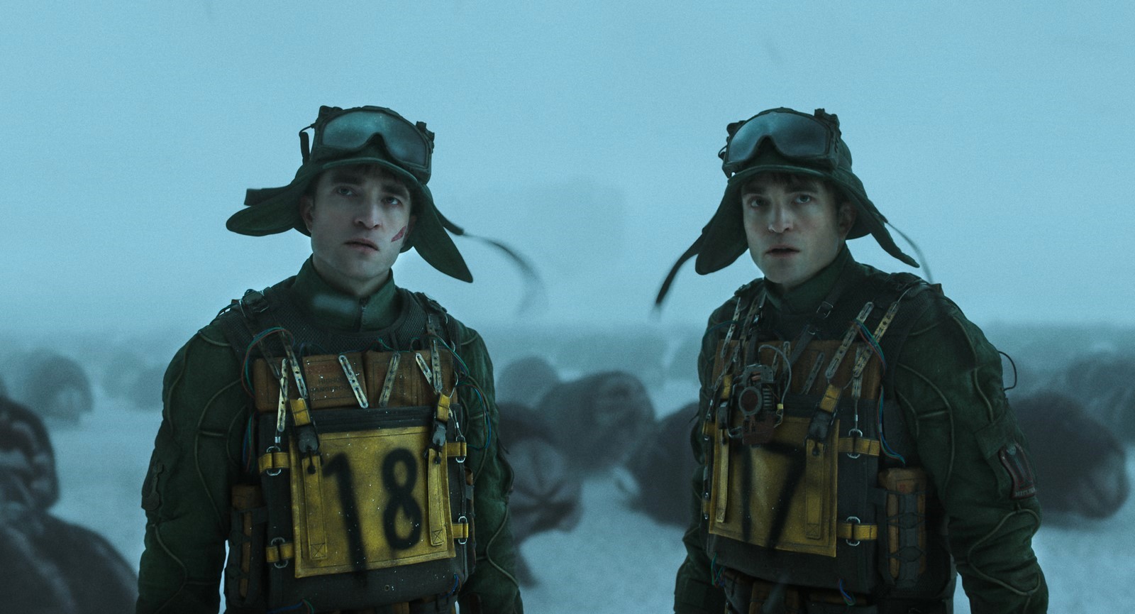 Moon, Oblivion, Logan, Noi e altri film sulla clonazione da vedere in occasione dell'uscita nei cinema italiani con Warner Bros. Pictures di Mickey 17, il nuovo film del premio Oscar Bong Joon Ho con protagonista Robert Pattinson.