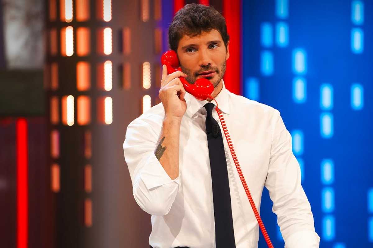 stefano de martino tagli affari tuoi