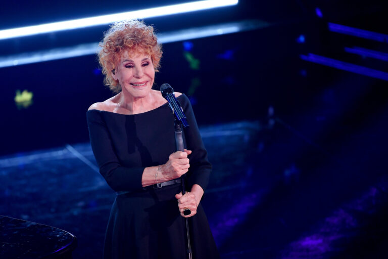 Ornella Vanoni ospite alla finale di Sanremo 2023 Soundsblog