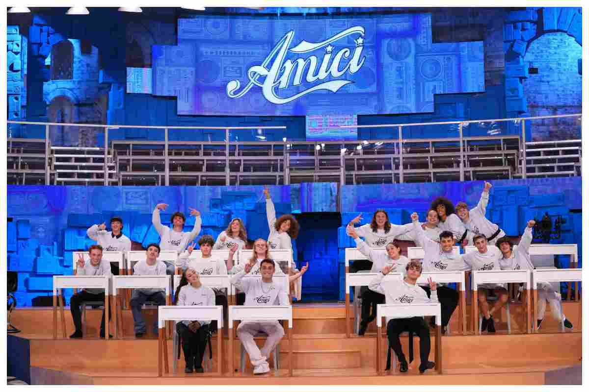 Amici, quando va in onda la finale e chi sono gli allievi in gara